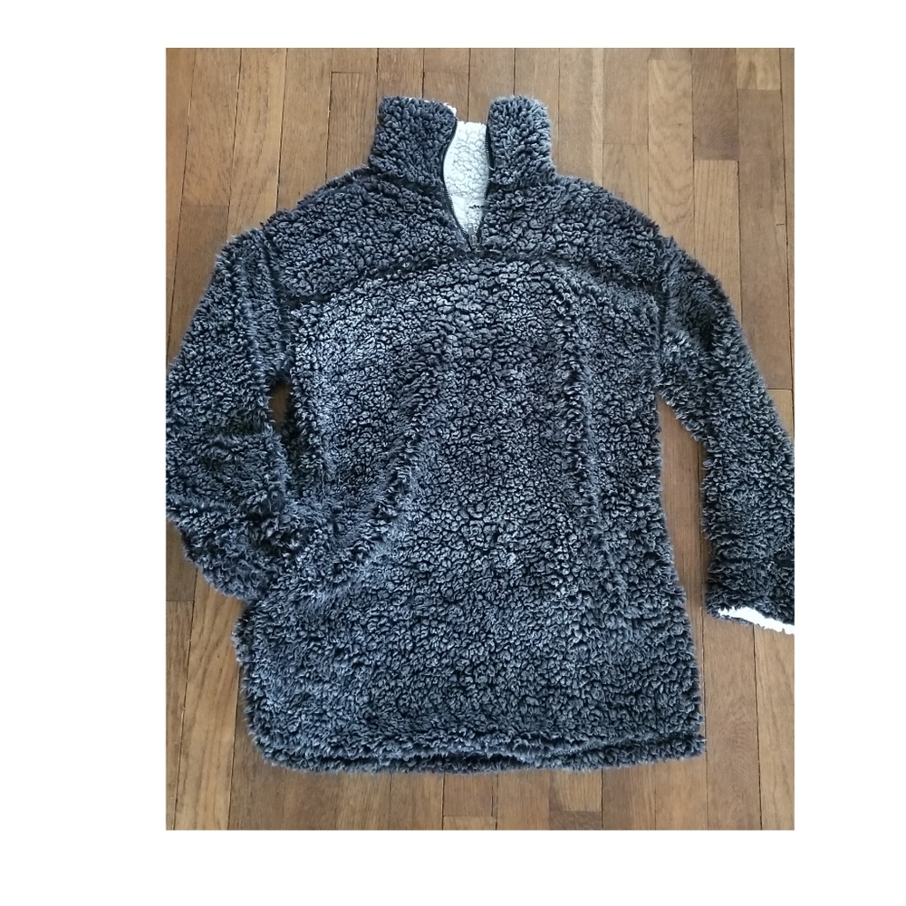 Fantastic Fawn Sherpa half zip with pockets